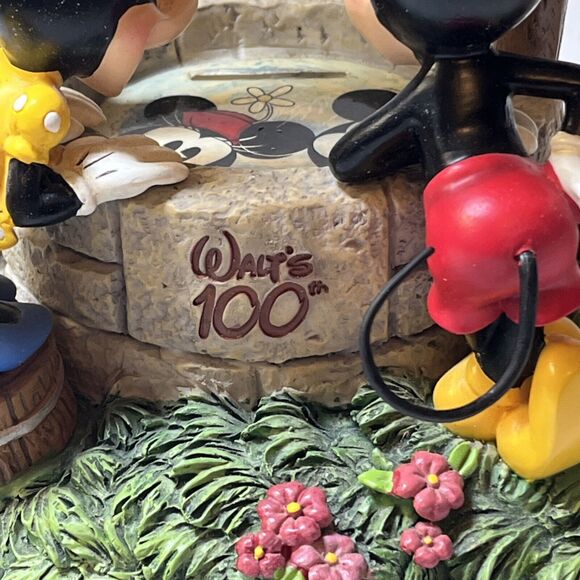 Disney - Mickey And Minnie Piggy Bank Commemorating Walt’s 100th Birthday - Picture 4 of 5